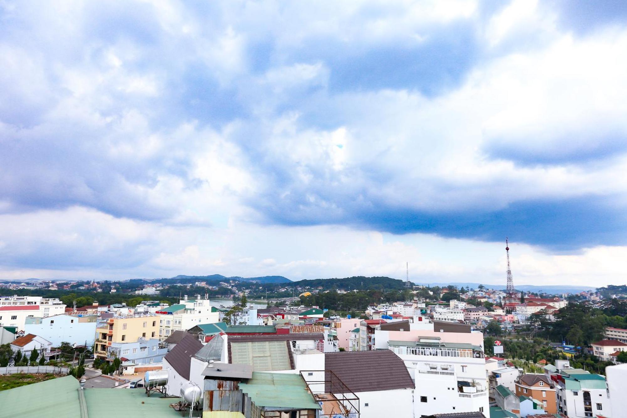 Iris Dalat Hotel Dış mekan fotoğraf