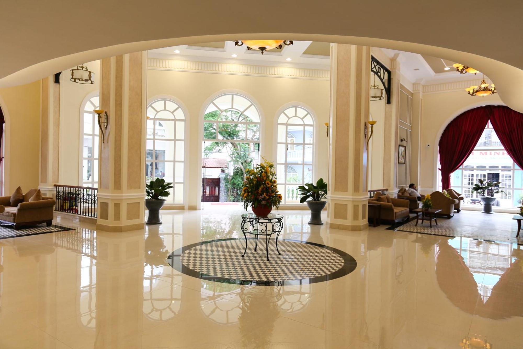 Iris Dalat Hotel Dış mekan fotoğraf